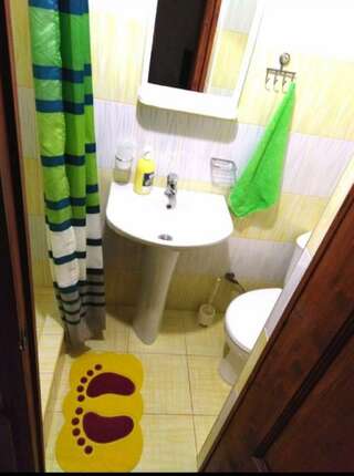 Гостиница Виола Геленджик Одноместный номер с душем-1